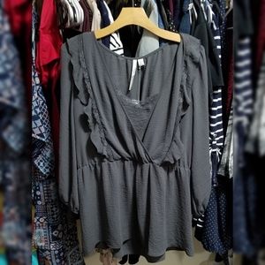 NWT - Lauren Conrad gray flowy top XL